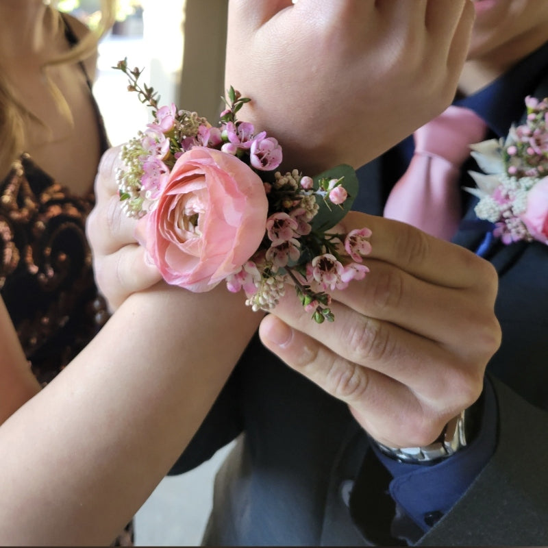 bracelet fleuri pour mariage temoin