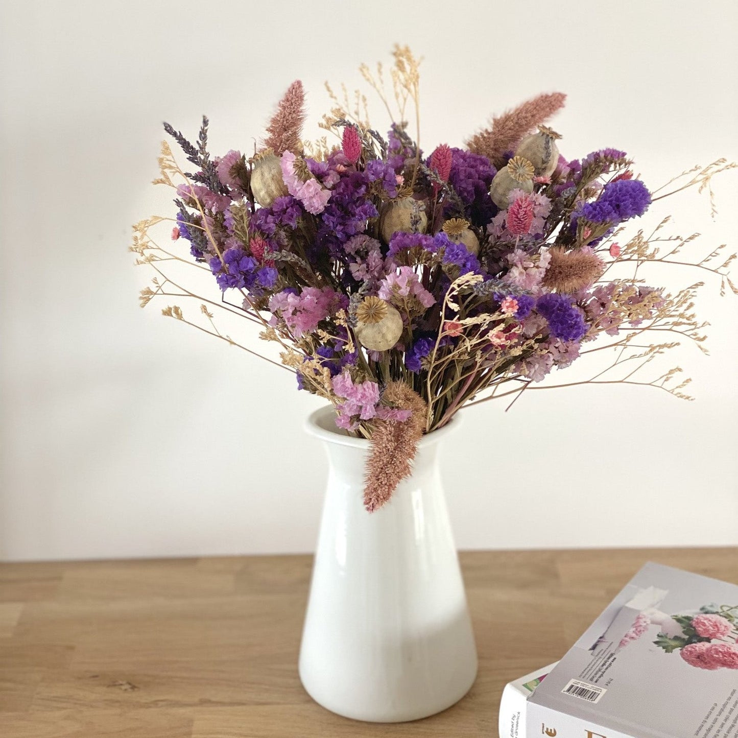 bouquet de fleurs sechees violet et rose