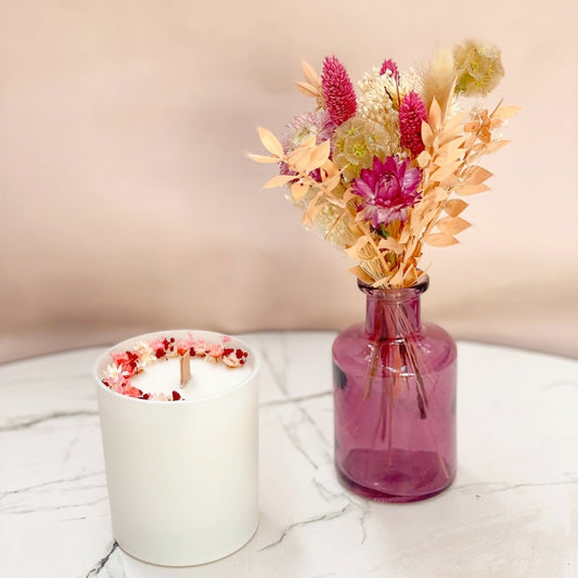 coffret-bougie-fleurie-rose-mini-bouquet-fleurs-sechees